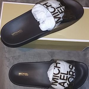 Michael Kors Gilmore slides